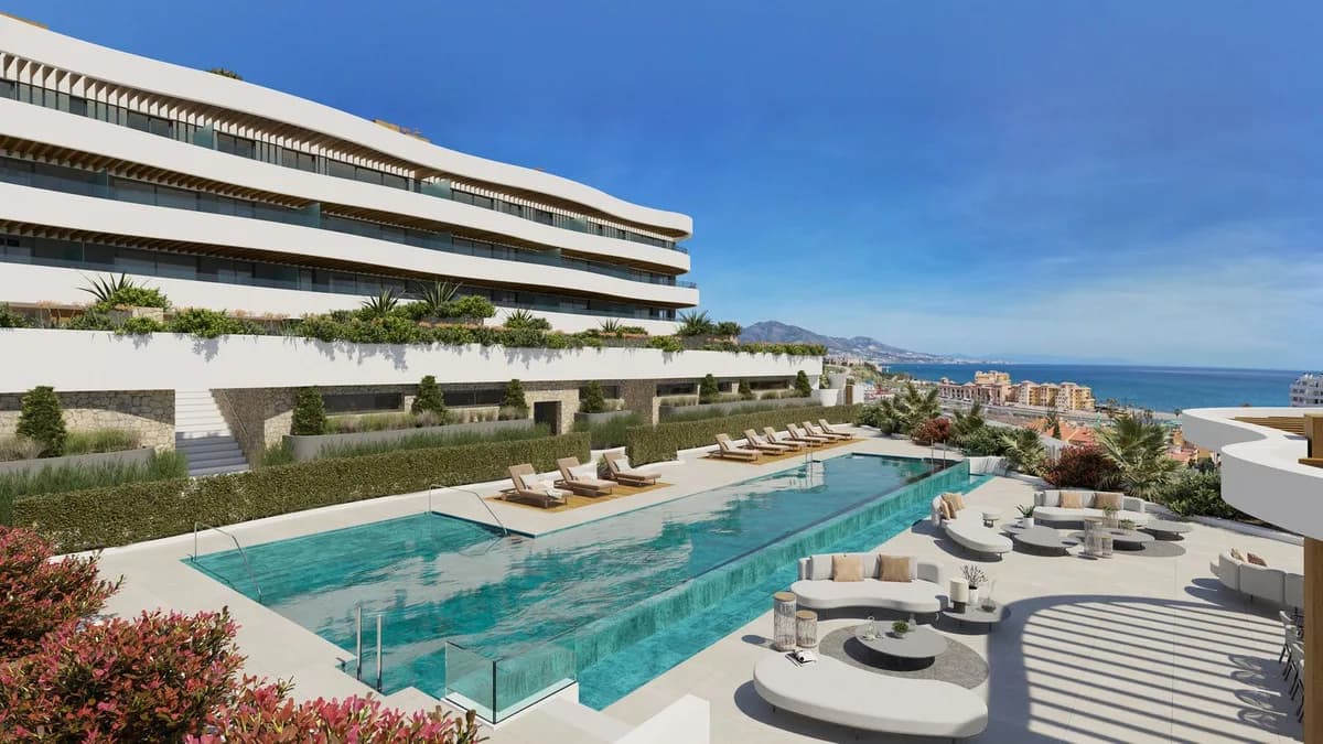 2 Bedroom Middle Floor Apartment for Sale in Mijas Costa, Málaga