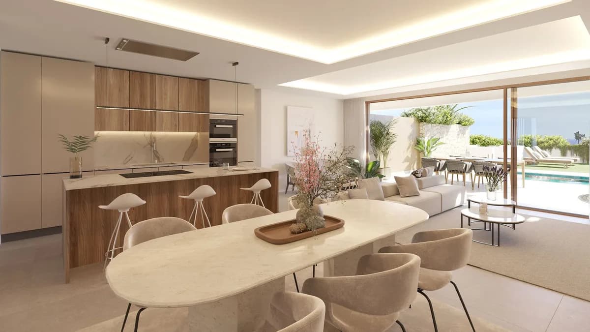 2 Bedroom Middle Floor Apartment for Sale in Mijas Costa, Málaga - Image 3
