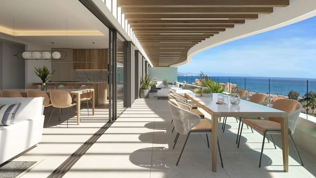 2 Bedroom Middle Floor Apartment for Sale in Mijas Costa, Málaga - Image 8