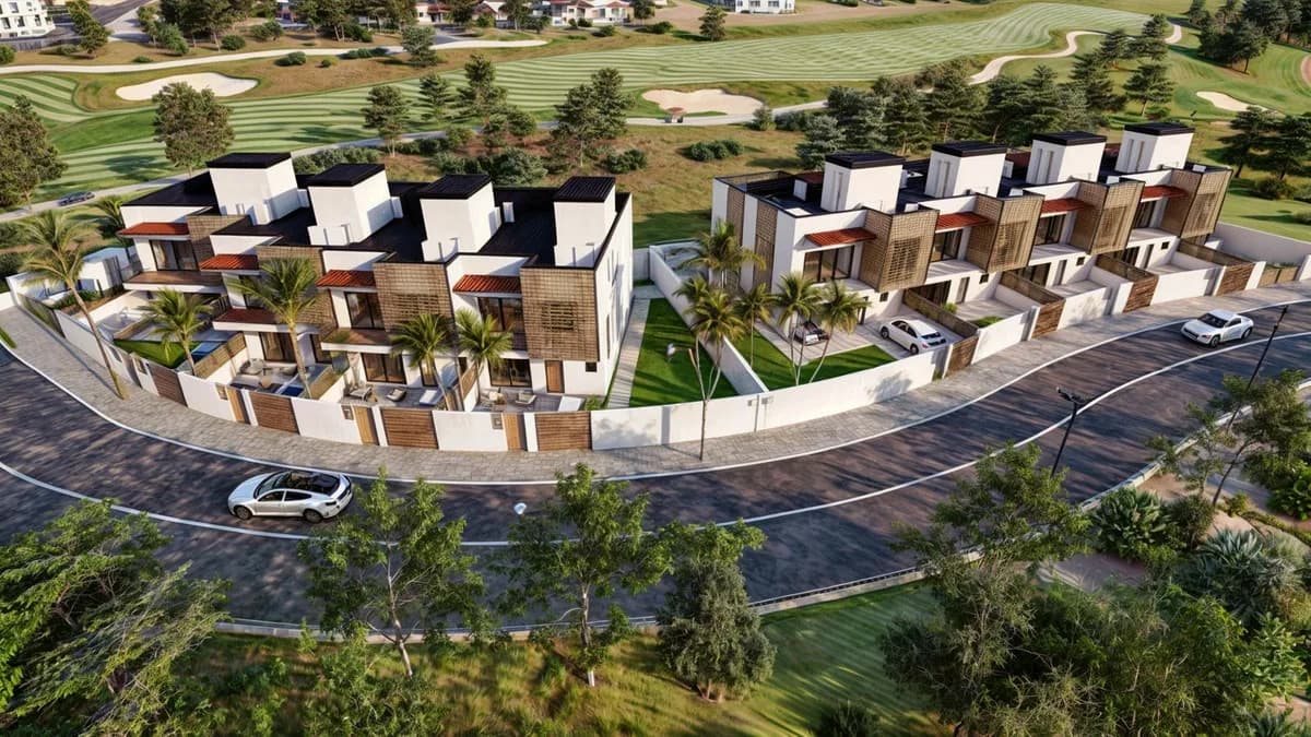 3 Bedroom Semi-Detached House for Sale in Estepona, Málaga