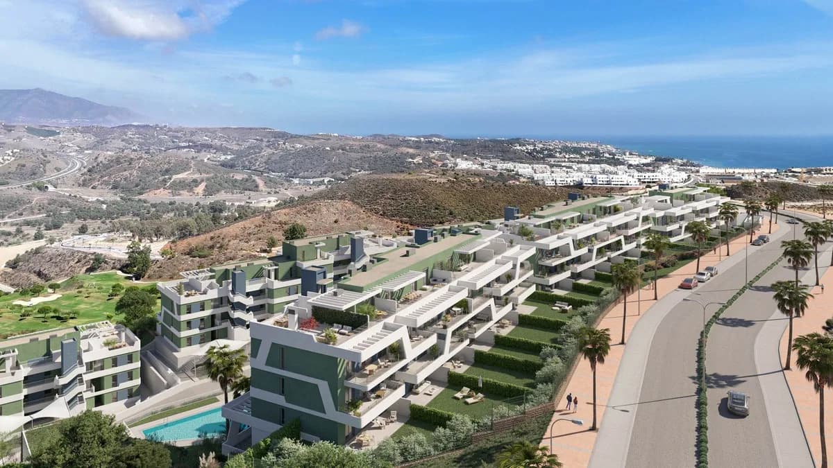 2 Bedroom Ground Floor Apartment for Sale in Calanova Golf, Málaga