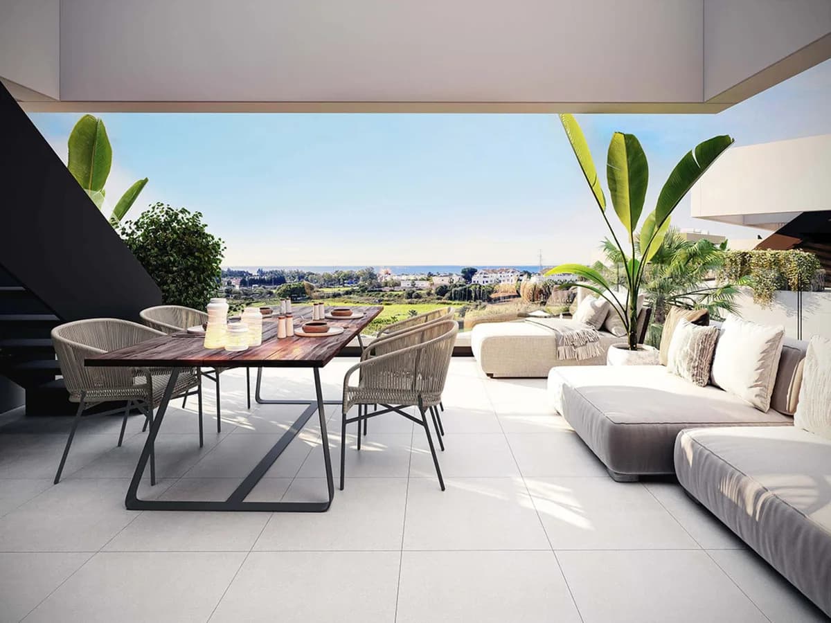 3 Bedroom Middle Floor Apartment for Sale in Cancelada, Málaga - Image 5