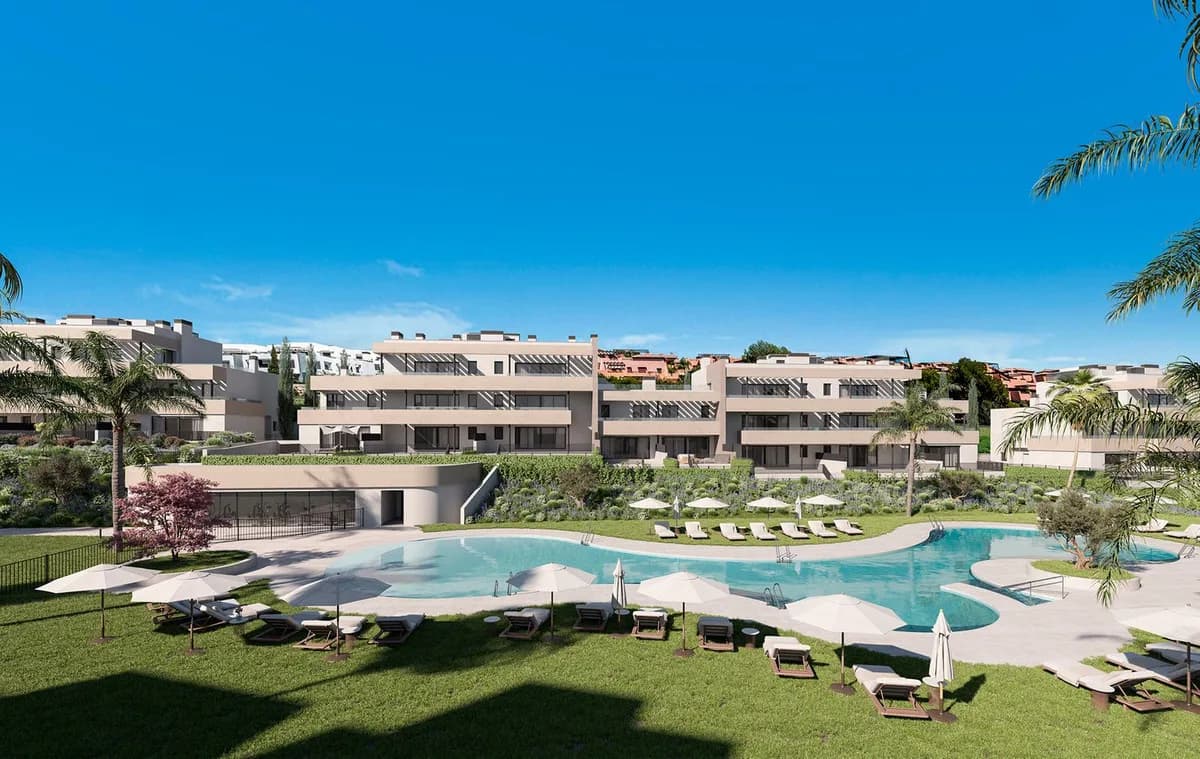 2 Bedroom Ground Floor Apartment for Sale in Casares, Málaga