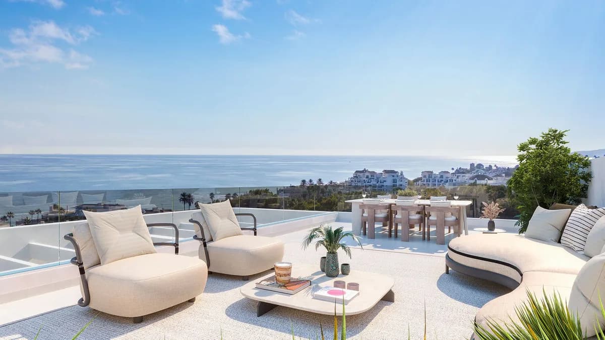 2 Bedroom Ground Floor Apartment for Sale in Estepona, Málaga - Image 4