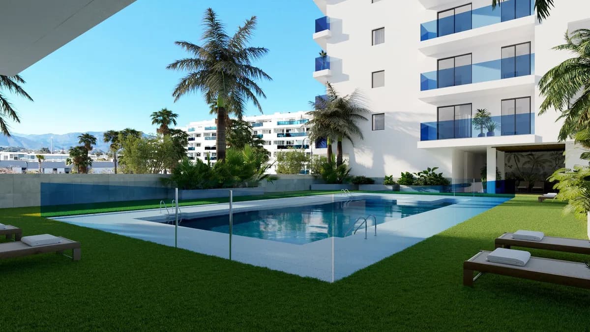 1 Bedroom Middle Floor Apartment for Sale in Las Lagunas, Málaga - Image 8