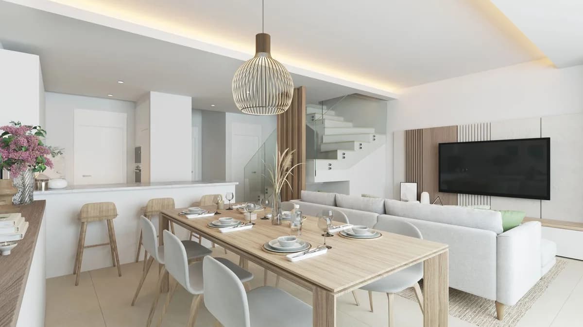 3 Bedroom Townhouse for Sale in El Chaparral, Málaga - Image 8