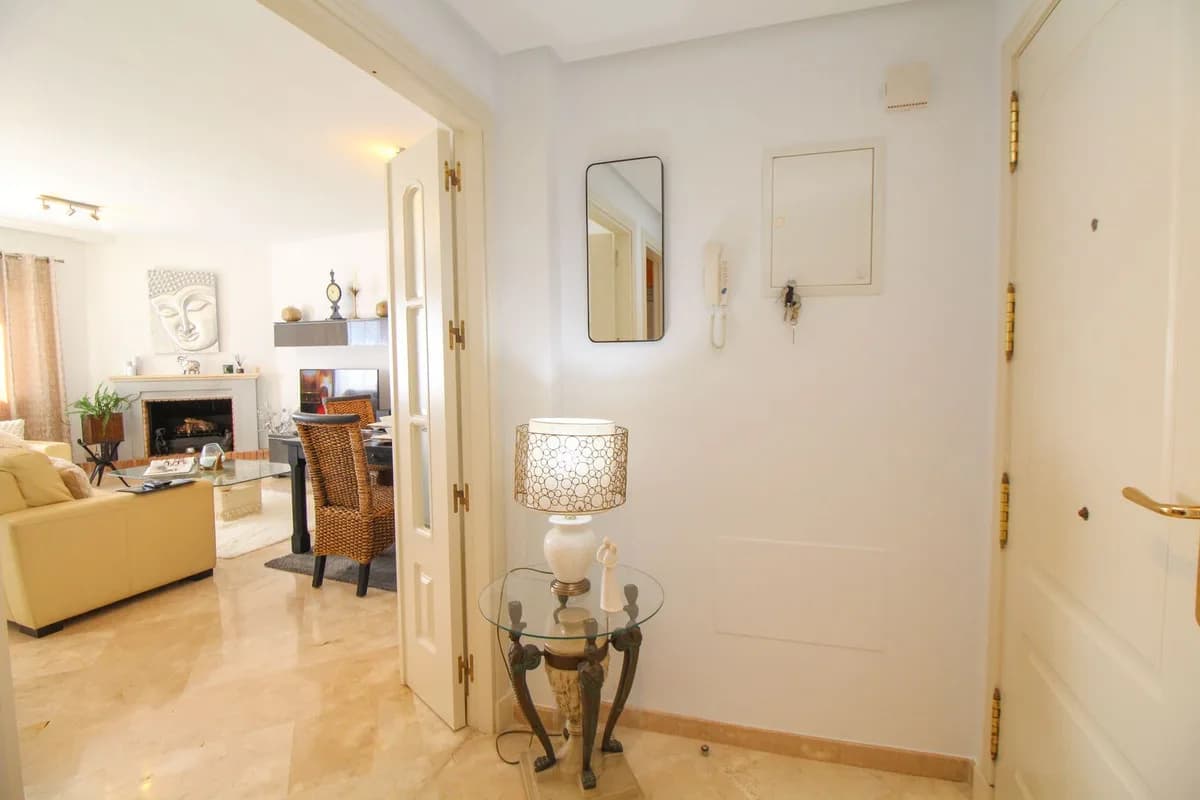 2 Bedroom Ground Floor Apartment for Sale in Elviria, Málaga - Image 7