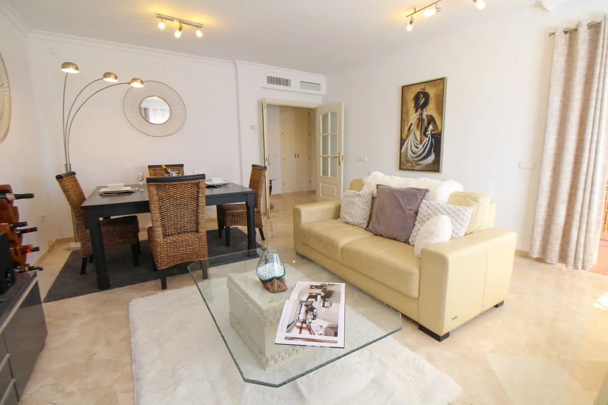 2 Bedroom Ground Floor Apartment for Sale in Elviria, Málaga - Image 8