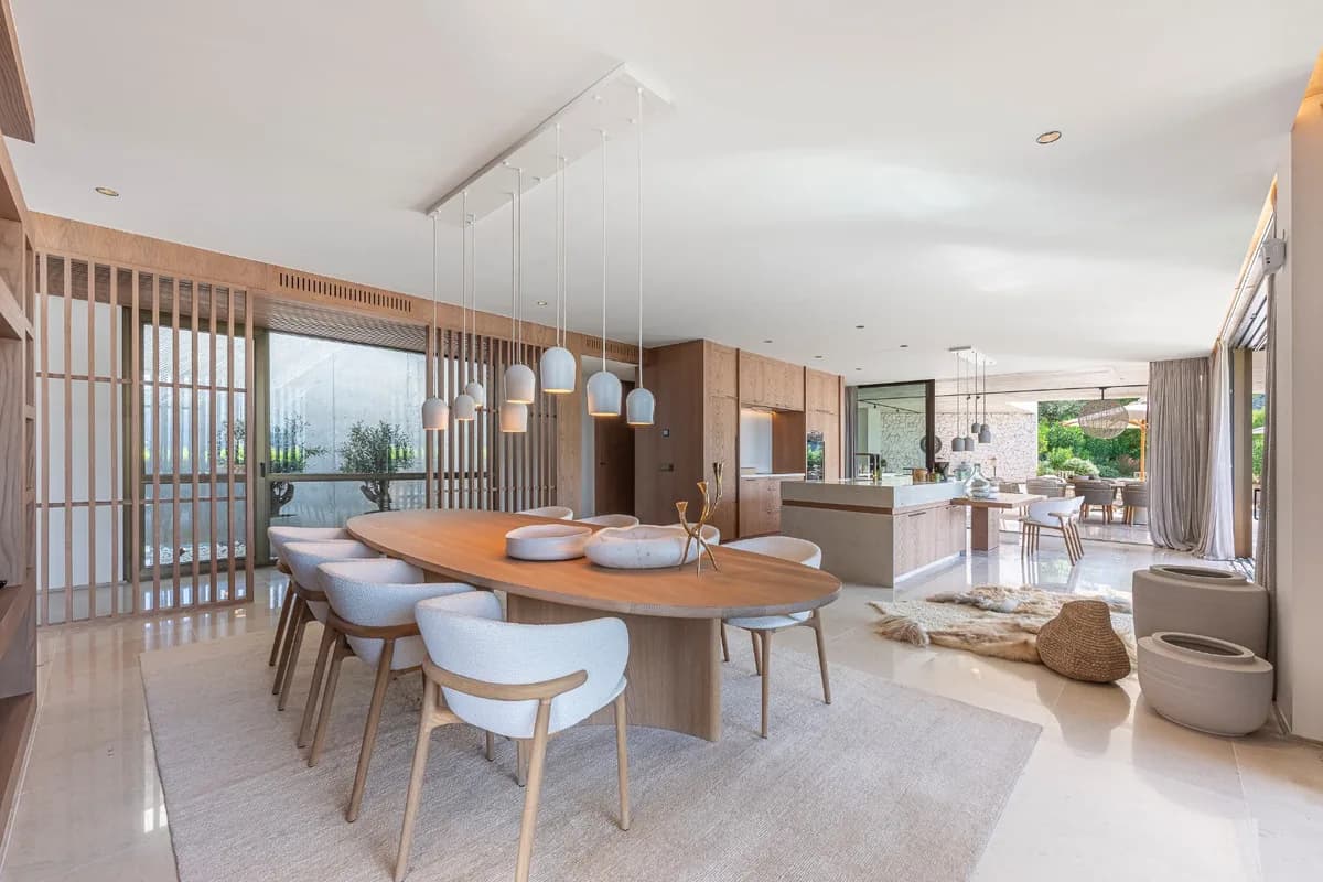 4 Bedroom Detached Villa for Sale in Benahavís, Málaga - Image 8