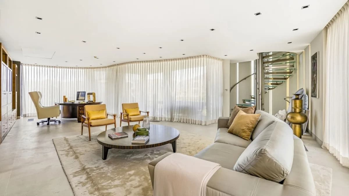 9 Bedroom Detached Villa for Sale in La Zagaleta, Málaga - Image 9