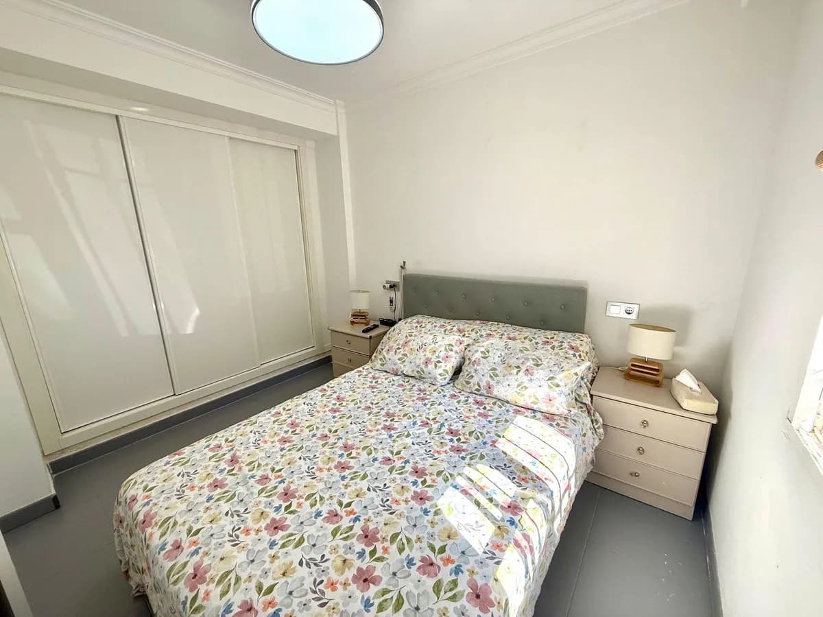 3 Bedroom Semi-Detached House for Sale in Fuengirola, Málaga - Image 8