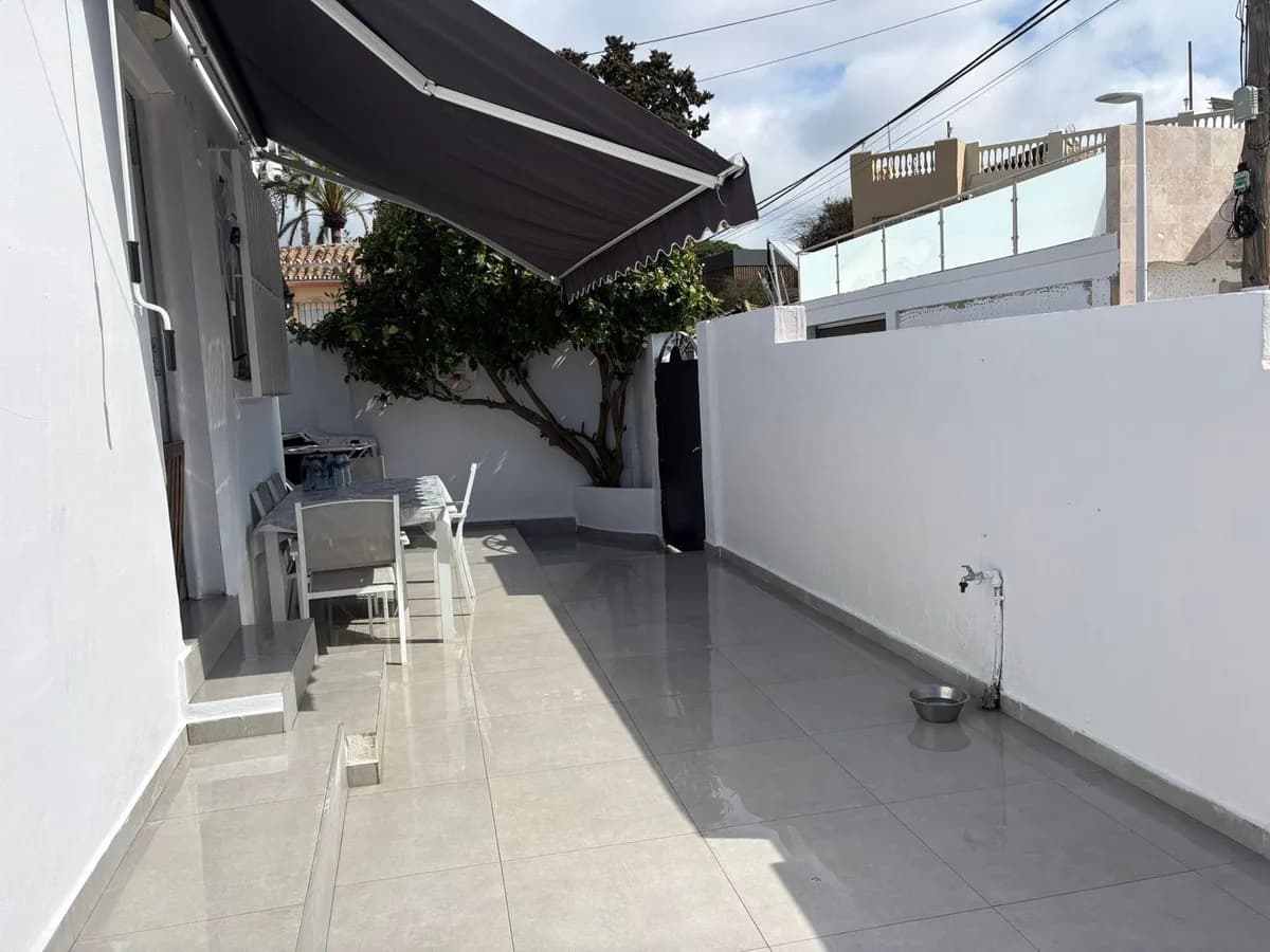 3 Bedroom Bungalow for Sale in Costabella, Málaga - Image 8