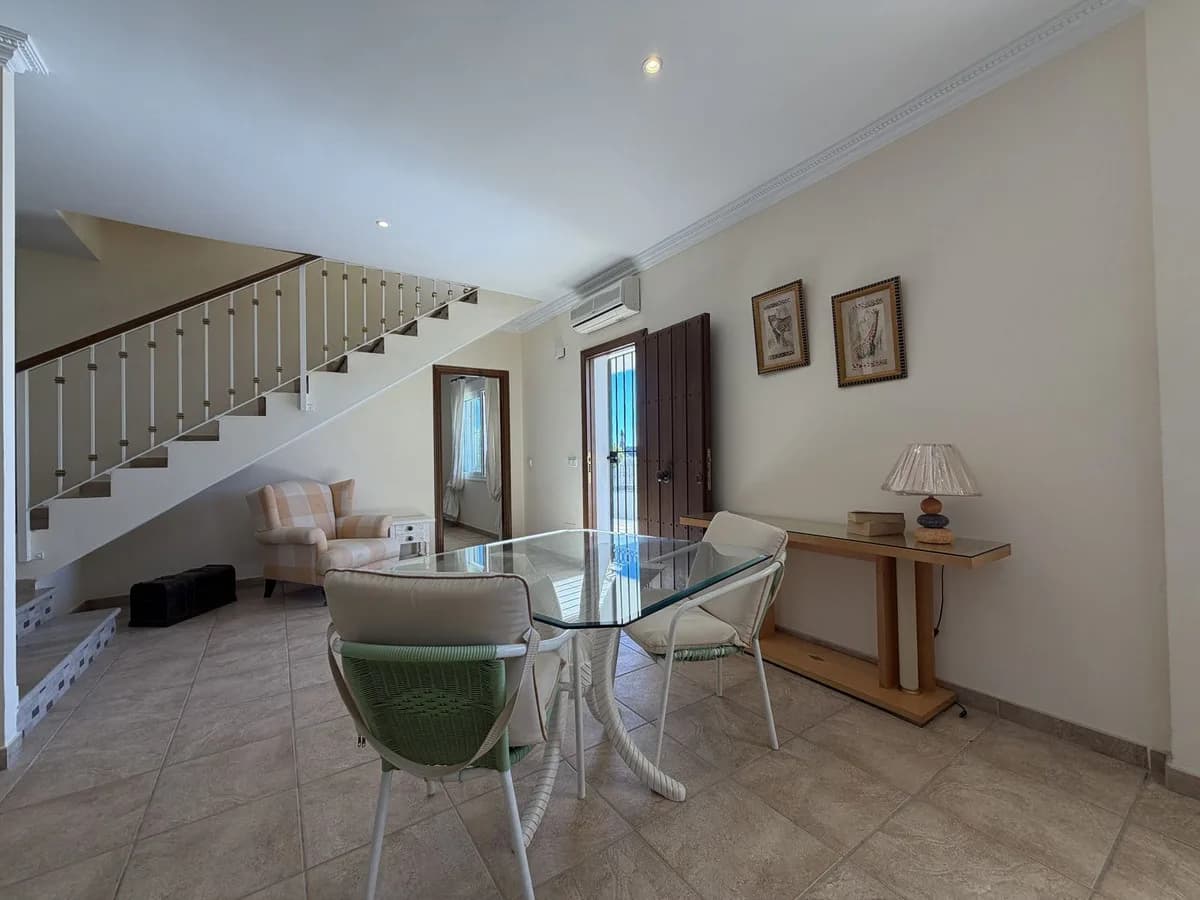 4 Bedroom Detached Villa for Sale in Valle Romano, Málaga - Image 6