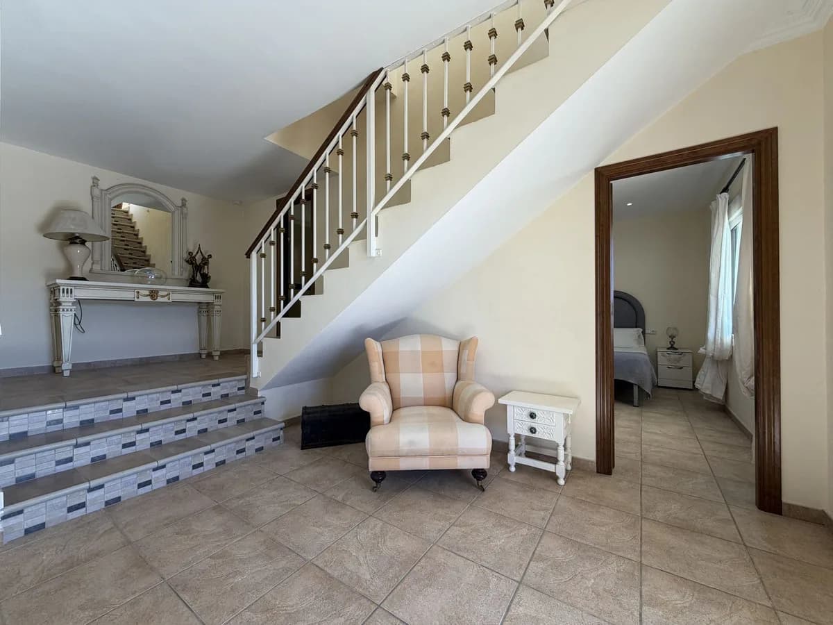 4 Bedroom Detached Villa for Sale in Valle Romano, Málaga - Image 7