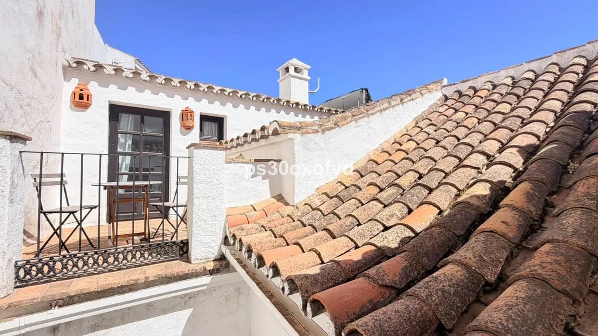 4 Bedroom Townhouse for Sale in Casares Pueblo, Málaga - Image 7