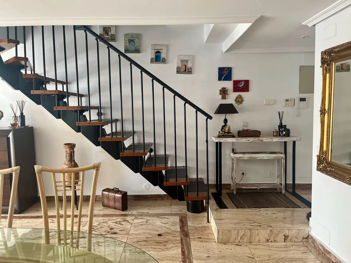 3 Bedroom Townhouse for Sale in The Golden Mile, Málaga - Image 4