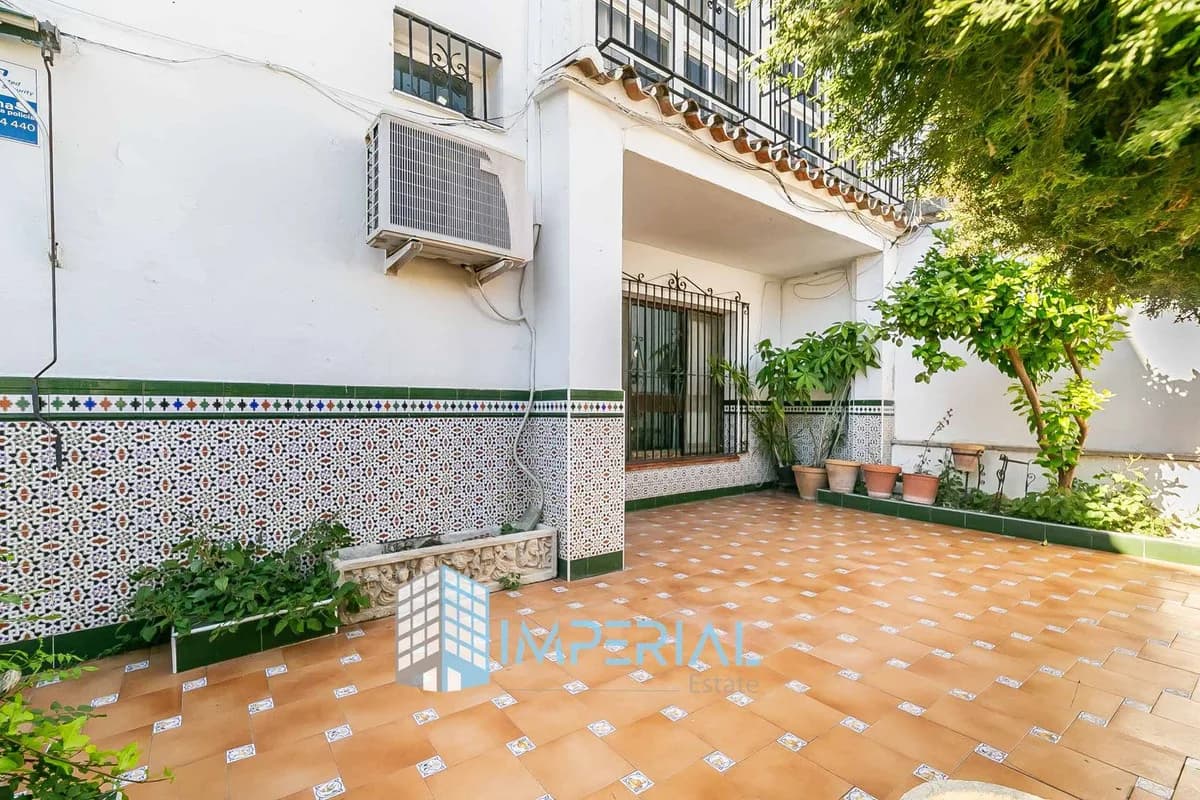 4 Bedroom Townhouse for Sale in Fuengirola, Málaga - Image 3