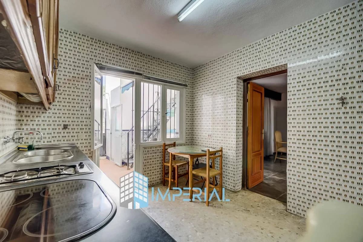4 Bedroom Townhouse for Sale in Fuengirola, Málaga - Image 7