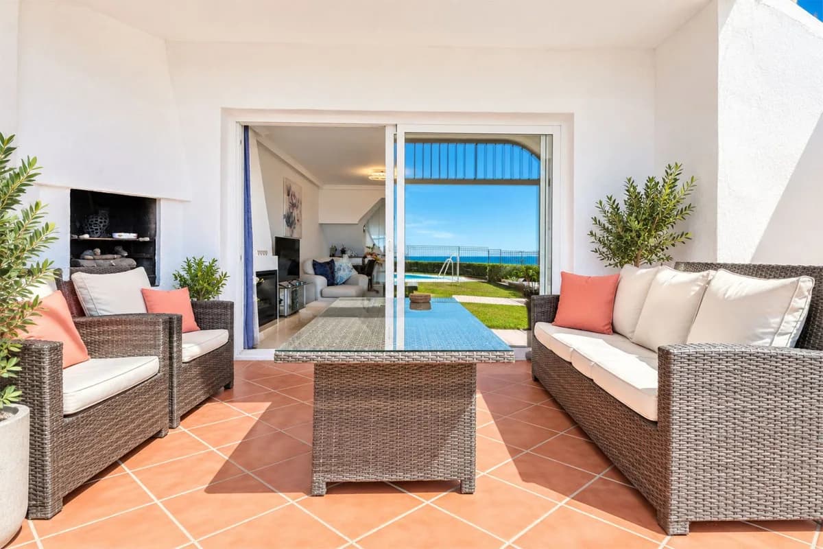 2 Bedroom Townhouse for Sale in Calahonda, Málaga - Image 6