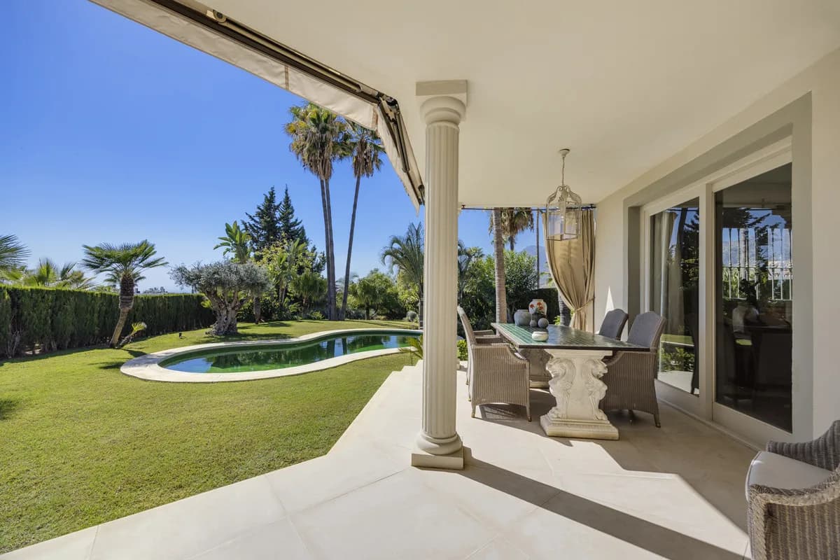 2 Bedroom Detached Villa for Sale in Marbella, Málaga - Image 3