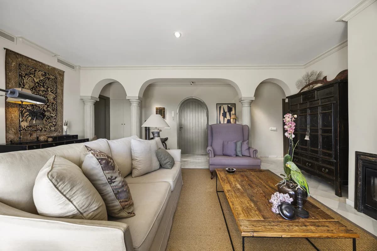 2 Bedroom Detached Villa for Sale in Marbella, Málaga - Image 6