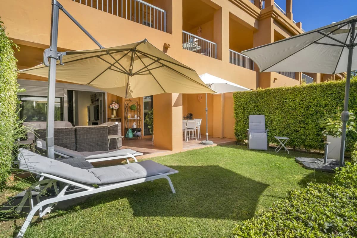2 Bedroom Ground Floor Apartment for Sale in Estepona, Málaga - Image 2