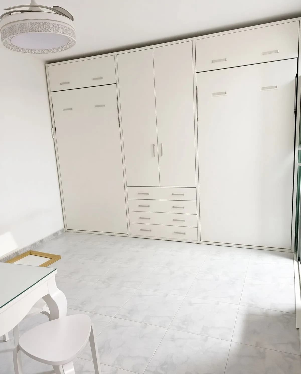 1 Bedroom Middle Floor Apartment for Sale in Marbella, Málaga - Image 8