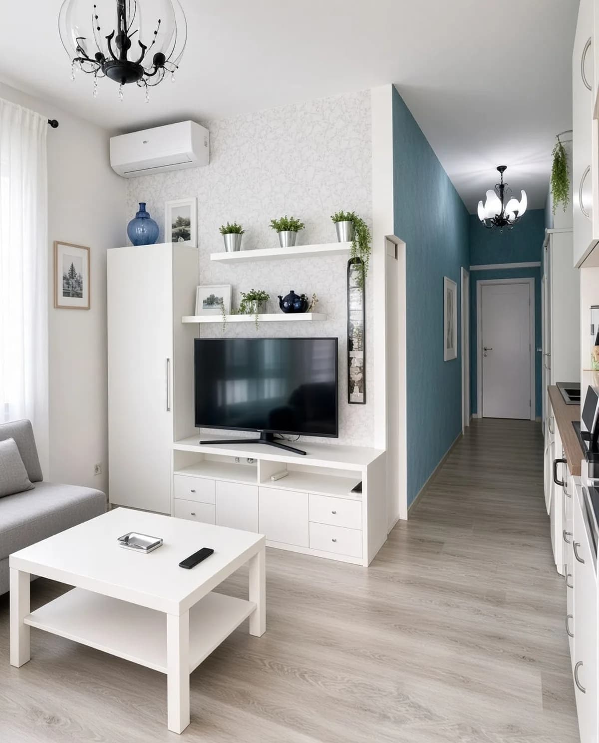 1 Bedroom Ground Floor Apartment for Sale in Marbella, Málaga - Image 3