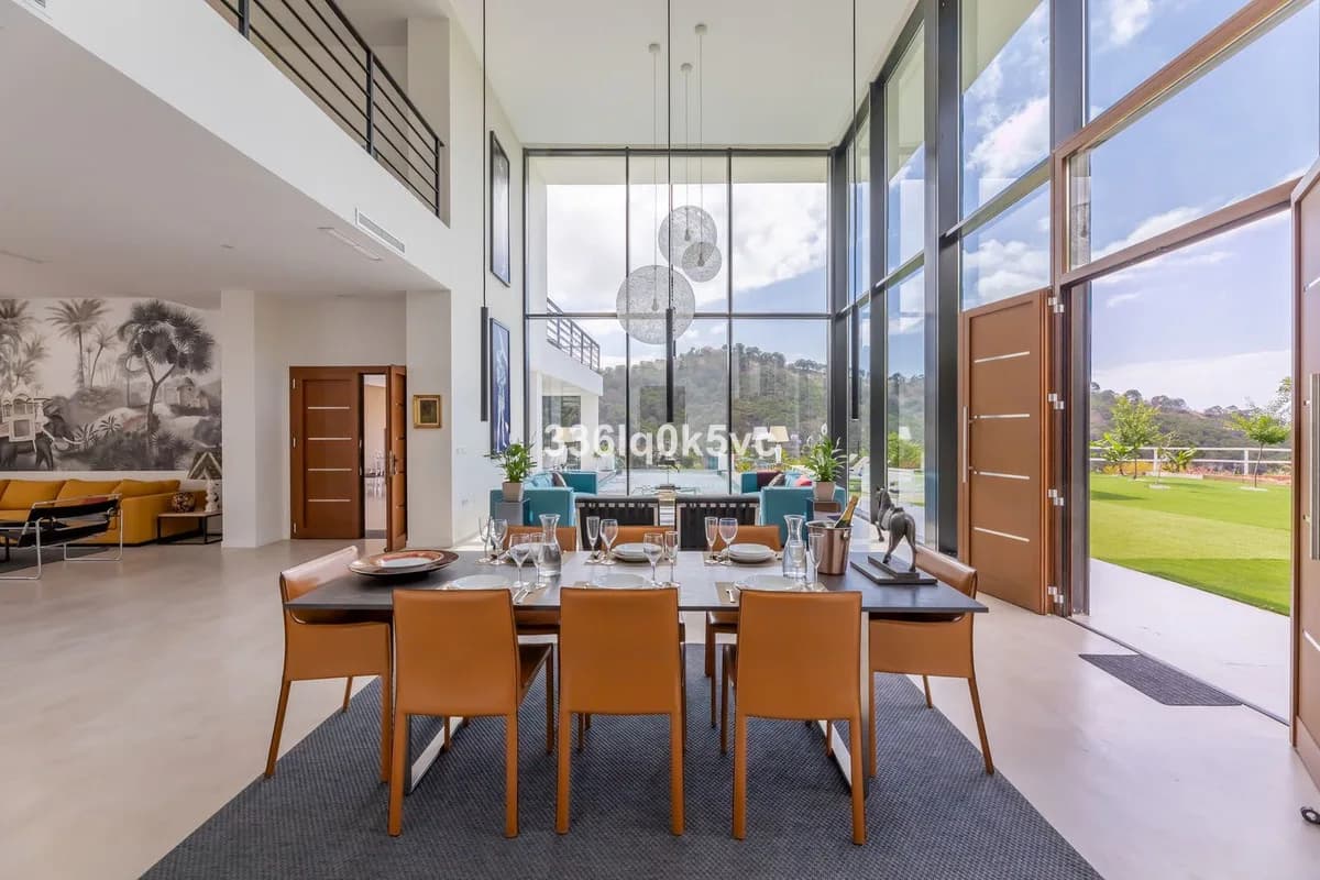6 Bedroom Detached Villa for Sale in Benahavís, Málaga - Image 8