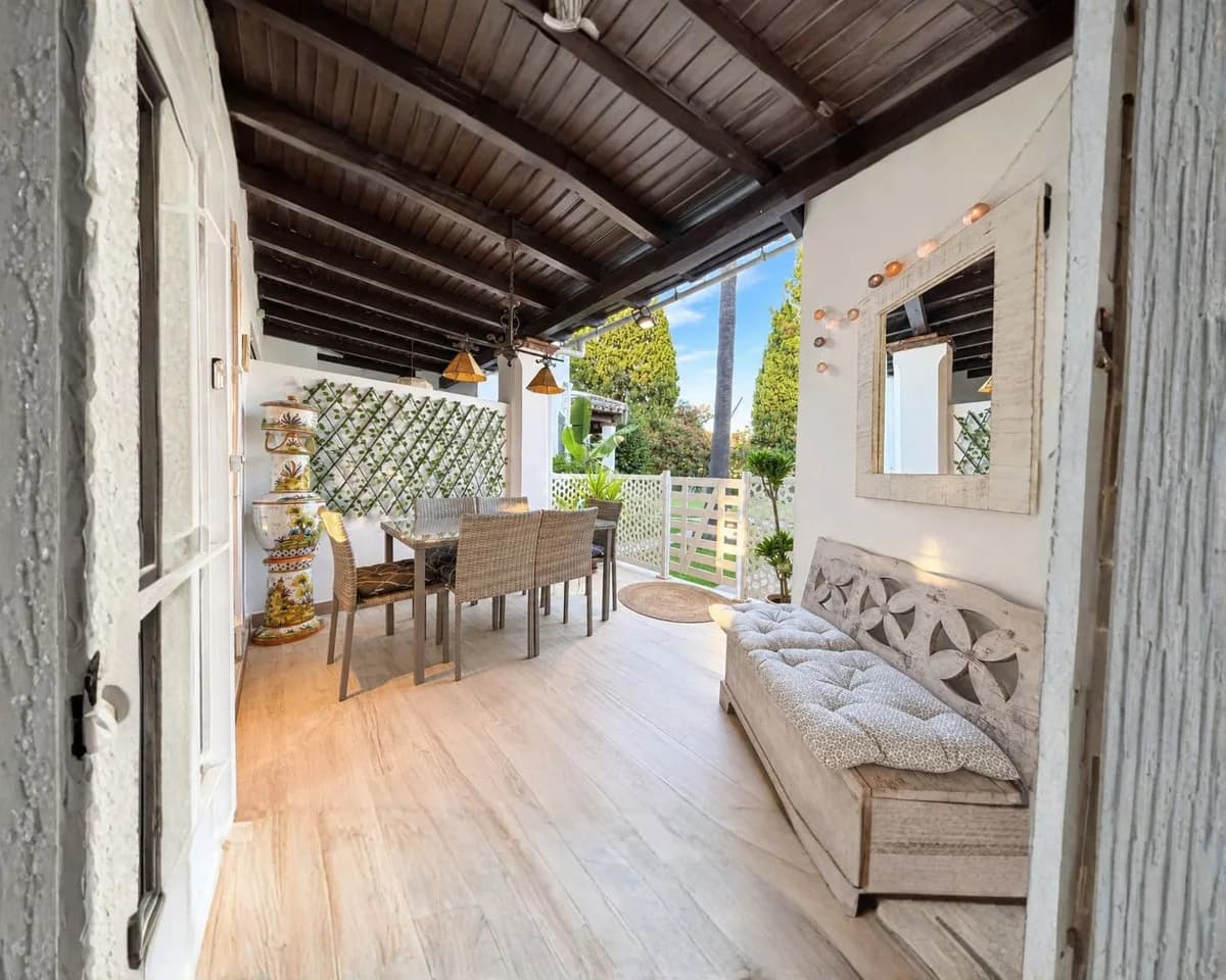 4 Bedroom Townhouse for Sale in Nueva Andalucía, Málaga - Image 6