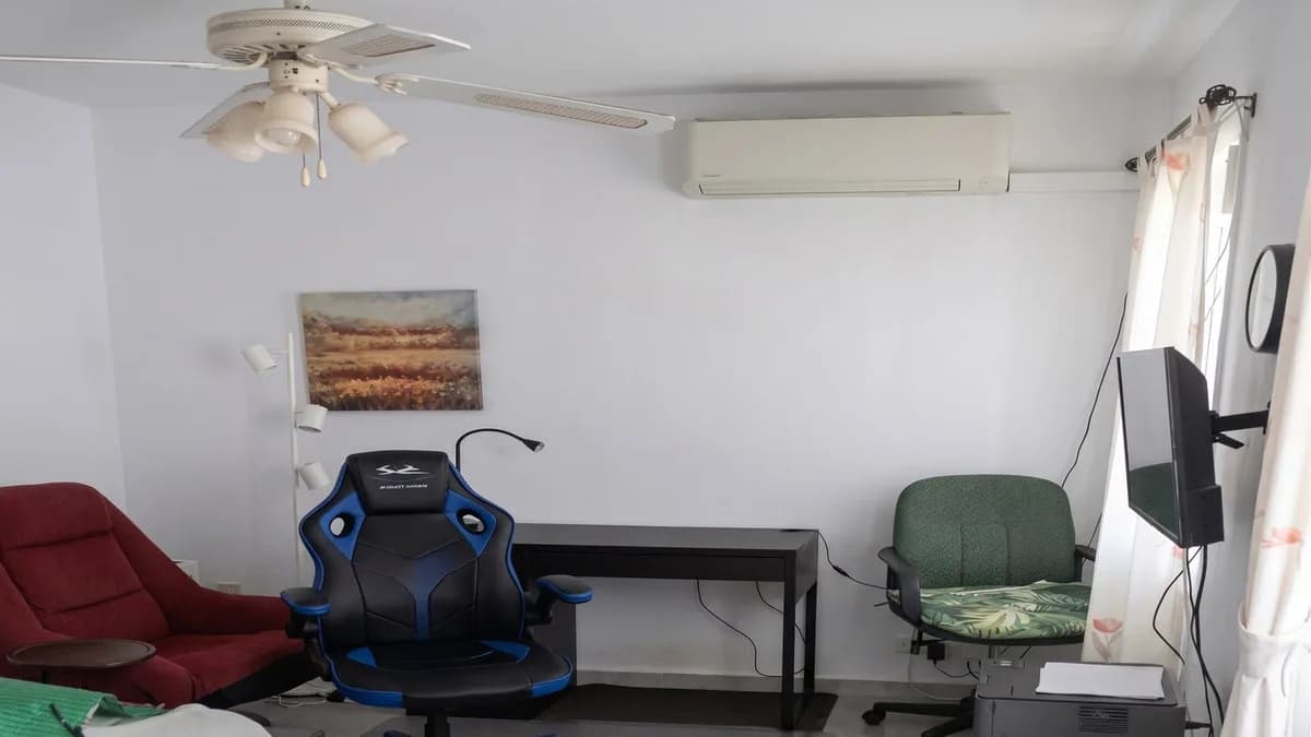 2 Bedroom Townhouse for Sale in Alhaurín el Grande, Málaga - Image 8