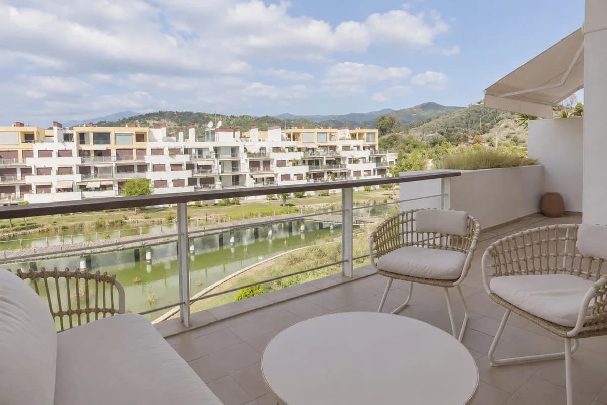 2 Bedroom Penthouse Duplex for Sale in Benahavís, Málaga - Image 2