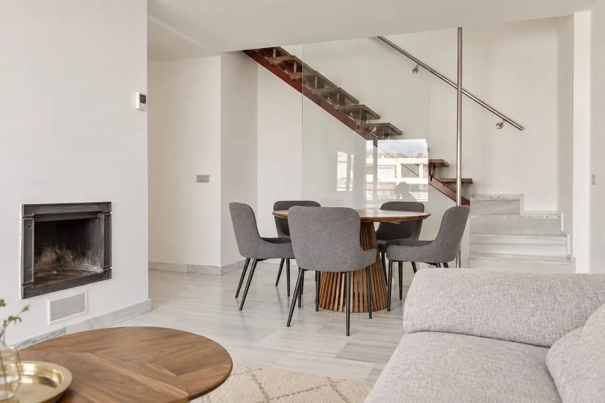 2 Bedroom Penthouse Duplex for Sale in Benahavís, Málaga - Image 5