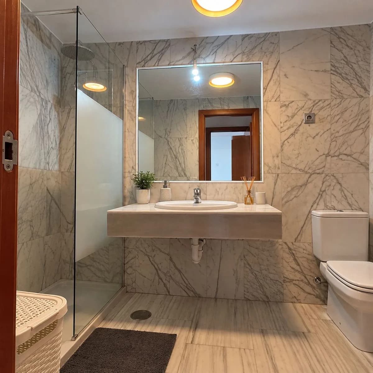 2 Bedroom Penthouse Duplex for Sale in Benahavís, Málaga - Image 7