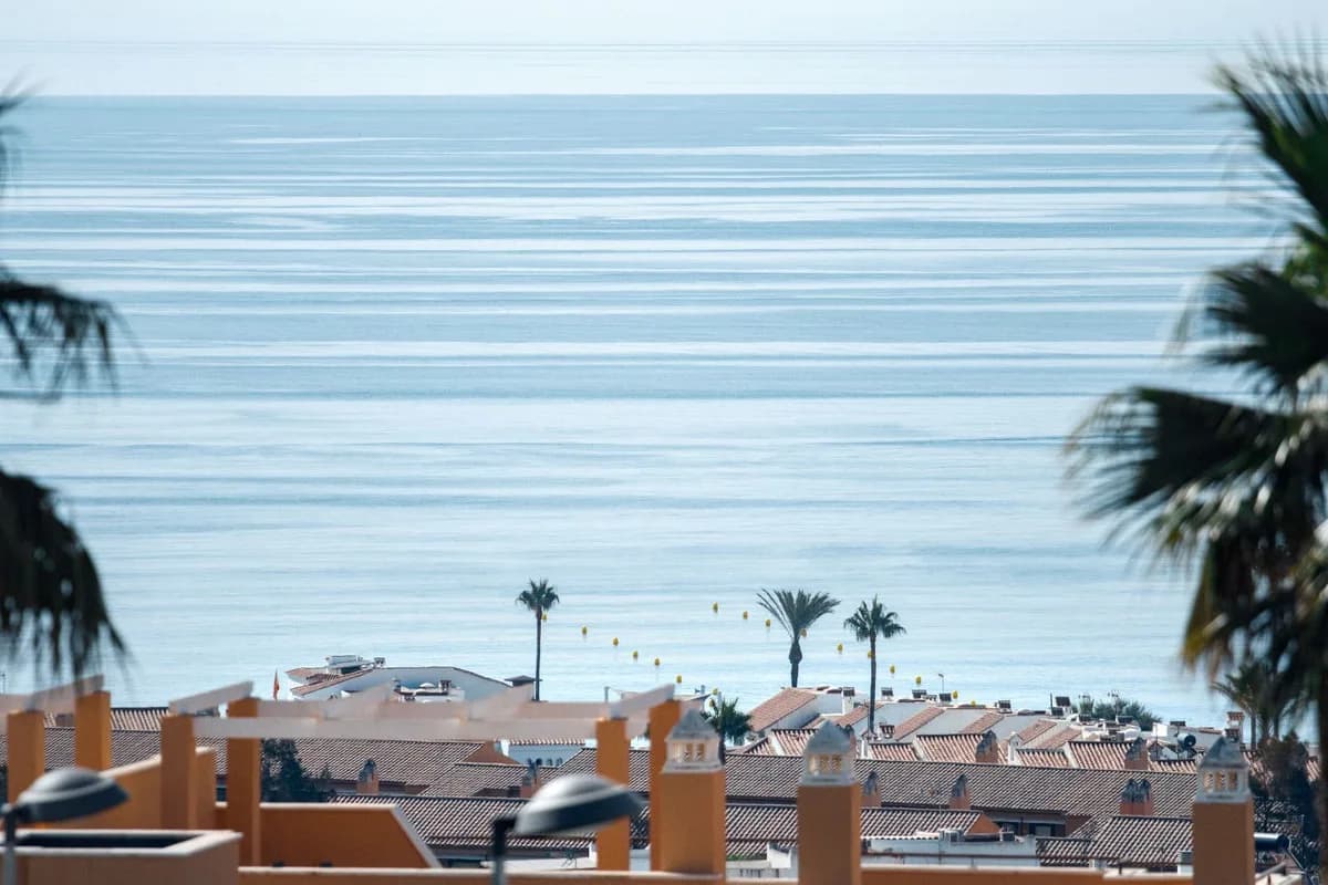 2 Bedroom Ground Floor Apartment for Sale in Casares, Málaga - Image 2