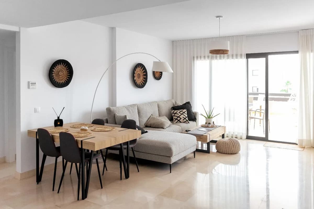 2 Bedroom Ground Floor Apartment for Sale in Casares, Málaga - Image 5