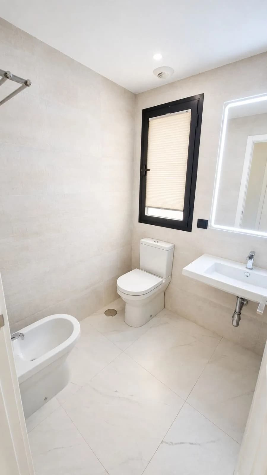 2 Bedroom Ground Floor Apartment for Sale in Estepona, Málaga - Image 6