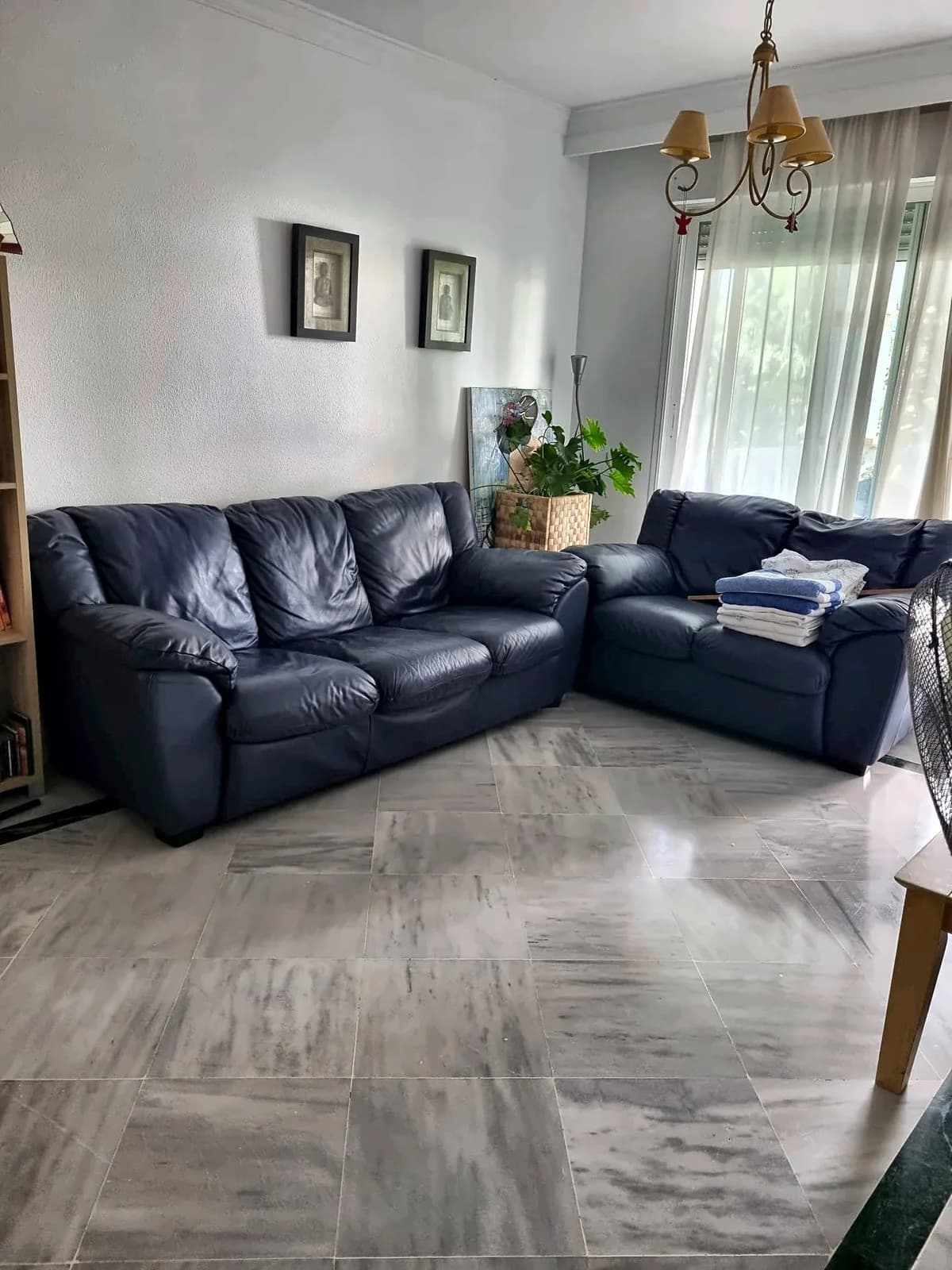 2 Bedroom Middle Floor Apartment for Sale in Nueva Andalucía, Málaga - Image 4