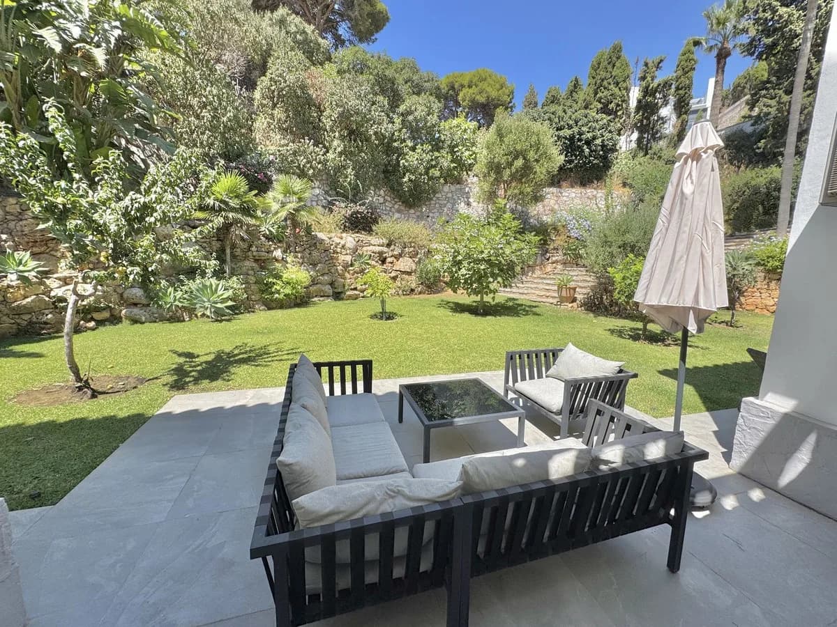 5 Bedroom Detached Villa for Sale in La Cala de Mijas, Málaga - Image 6