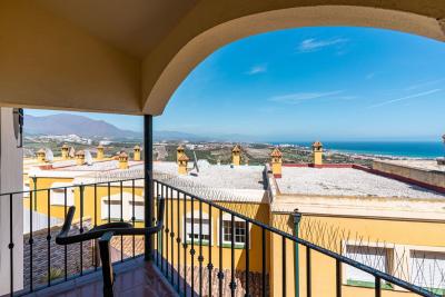 R4934473, Townhouse Terraced in Manilva