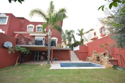 R5002321, Villa Semi Detached in Marbella