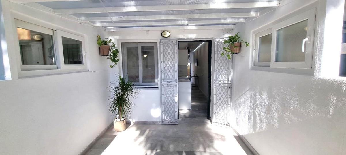 Studio Ground Floor in Nueva Andalucía