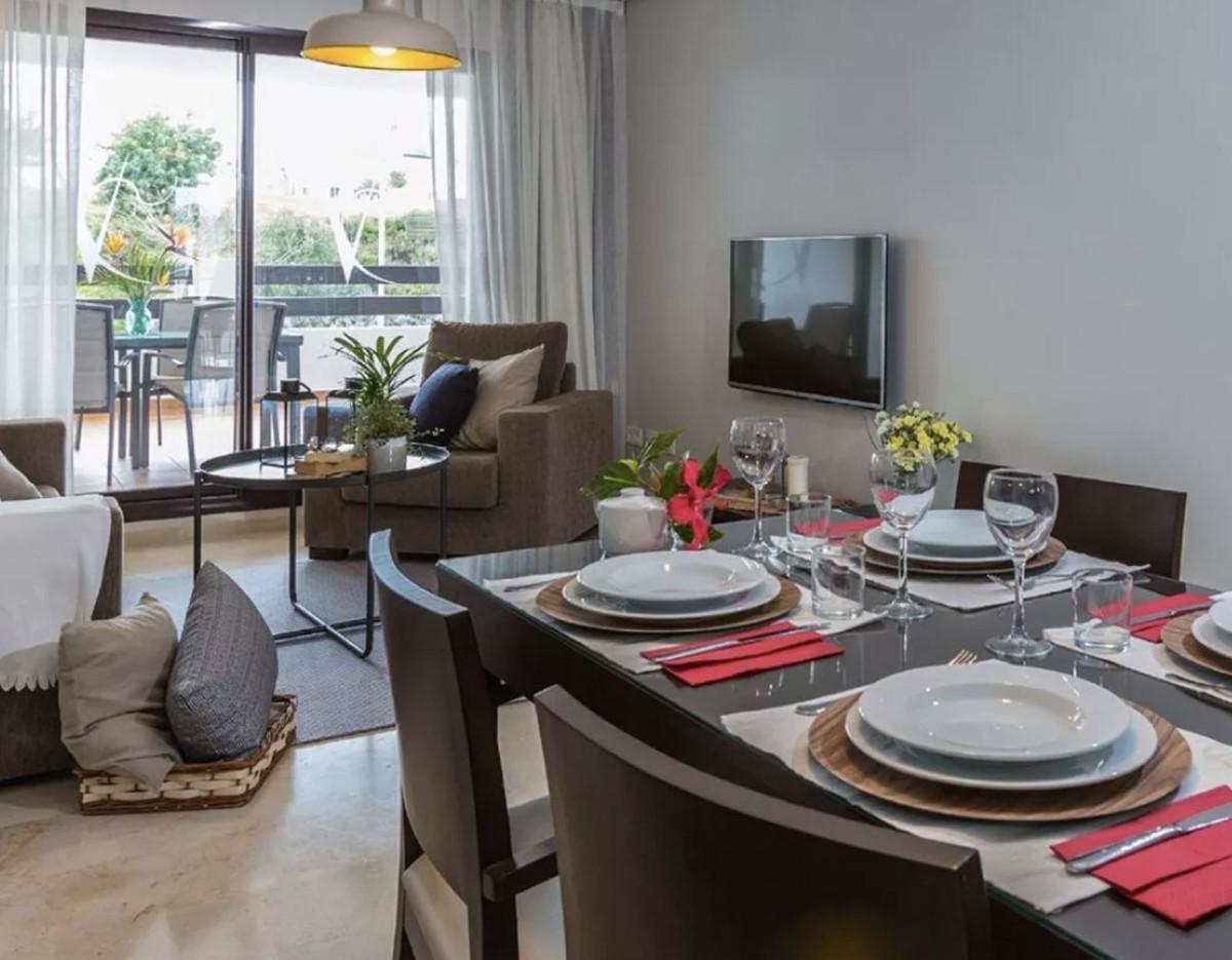 Apartment Penthouse in Estepona