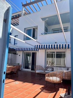 R5046070, Townhouse Terraced in Bel Air