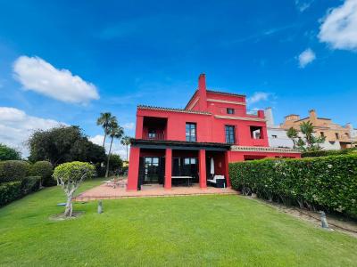 R5034751, Villa Semi Detached in Sotogrande