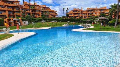 R5041186, Apartment Ground Floor in La Duquesa