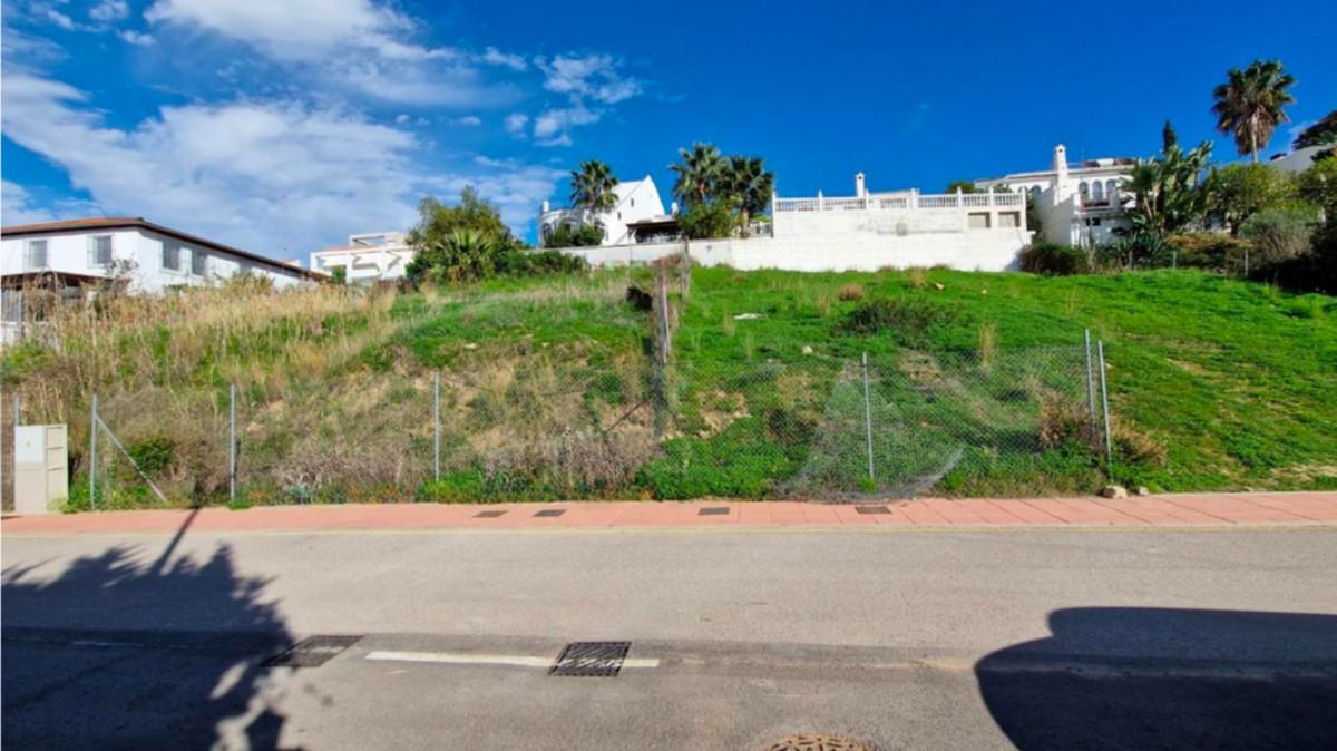 Plot Land in Valle Romano