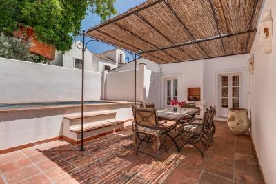 R5072686, Apartment Ground Floor in La Zagaleta