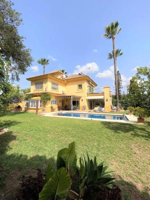 R3506011, Villa Detached in El Rosario
